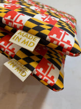 Load image into Gallery viewer, Maryland Quilted Bag. Quilted bag. Tablet bag. Cosmetics bag. Handmade Quilted bag.