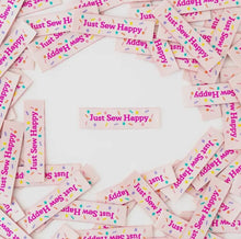 Load image into Gallery viewer, Woven Labeles. Quilting Labels. Textiles Labels. Sewing Labels