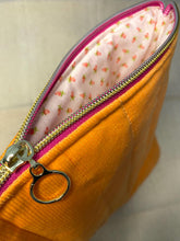 Load image into Gallery viewer, Laptop Sleeves. Laptop Quilted Bag. Laptop Corduroy Bag. Quilted Bag
